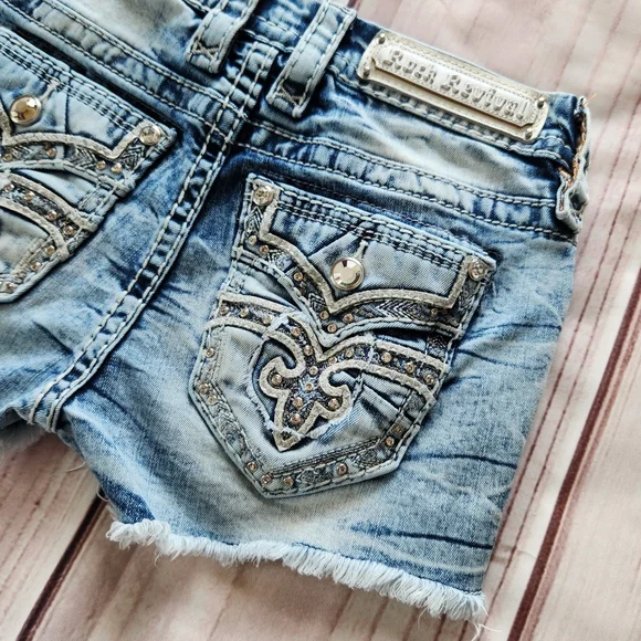 **SOLD** Rock Revival "Fay" Mid Rise Stretch Cutoff Short Blue Denim | Size 24 - Picture 9 of 14